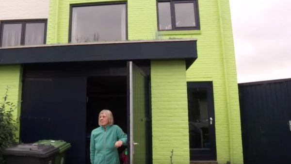 Emoties lopen hoog op tijdens escalerende burenruzie over appeltjesgroen huis