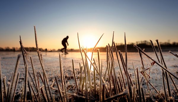 Is er schaatsweer op komst? Langere koude periode in aantocht