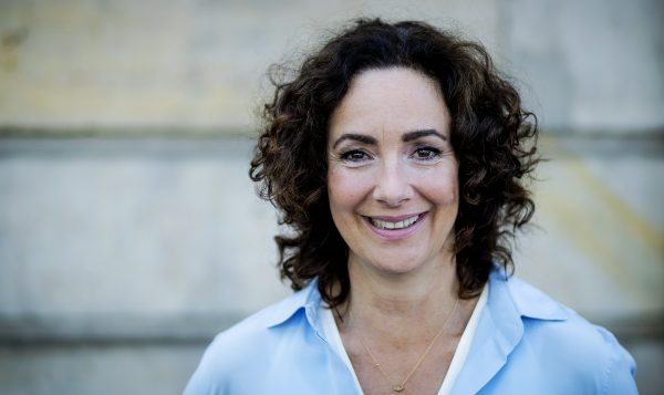 Demonstranten laten rookbom afgaan bij ambtswoning Femke Halsema