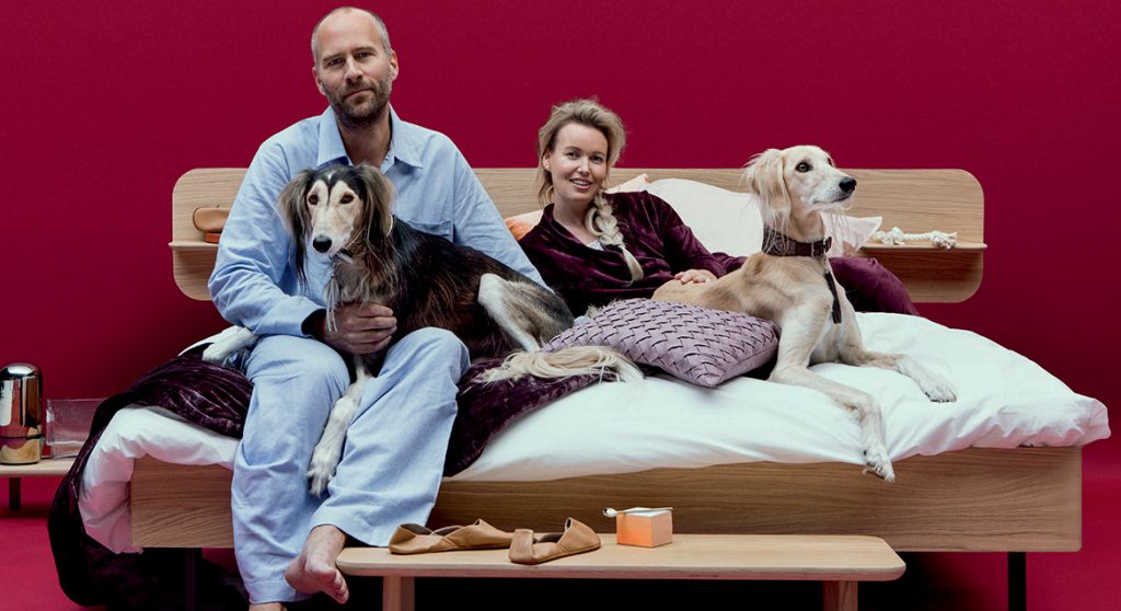 Martijn En Sylvia Slapen Met Twee Honden Van Sex Raakt Odie In Paniek Linda Nl