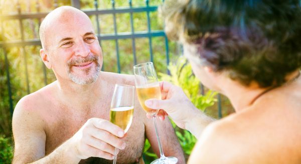 Naaktrestaurant in Parijs sluit door tekort aan (blote) klanten