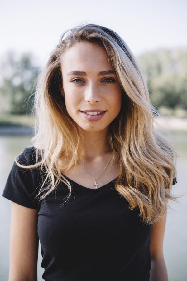 Wat nou vrijmibo? Begin je weekend goed met Loiza Lamers op L'HOMO.'s Instagram