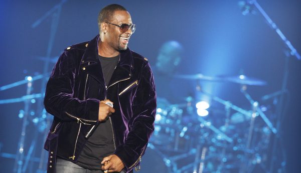 Dochter R. Kelly in statement: 'Het monster waar iedereen over praat, is mijn vader'