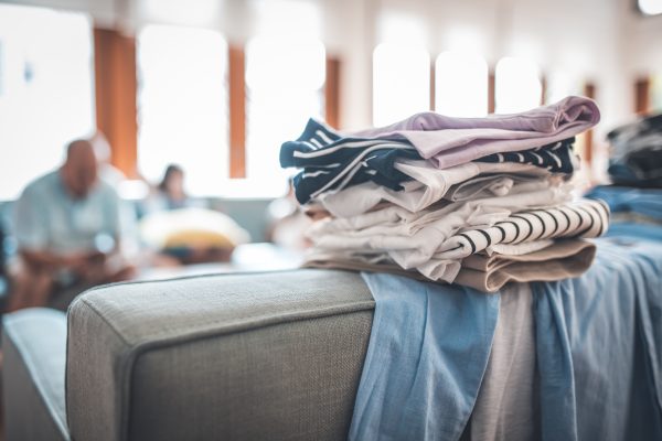 Voor duizend dollar hoef jij nóóit meer je eigen T-shirts op te vouwen