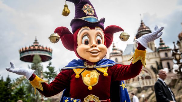 Omwonenden krijgen gelijk: Efteling mag voorlopig niet uitbreiden