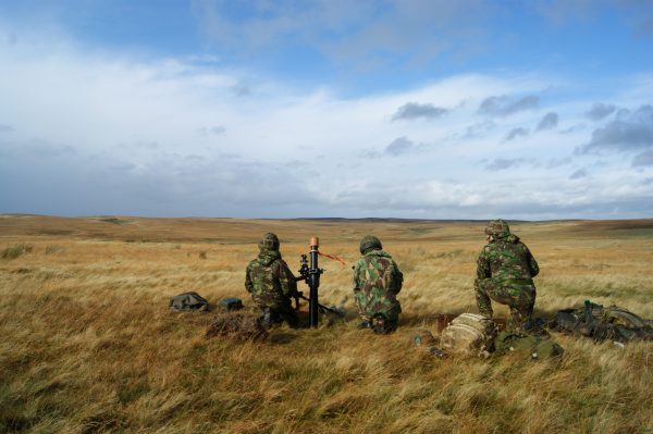 Nederlandse militairen: 'Kanker gekregen door afvalverbranding in de openlucht'