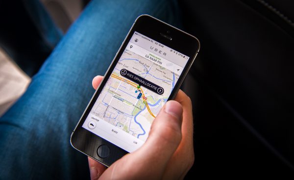 Taxidienst Uber verhoogt minimumleeftijd na meerdere verkeersongelukken