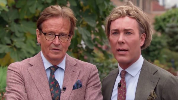 Niet een béétje roze, álles roze: Frank en Rogier creëren Barbiehuis voor een prikkie