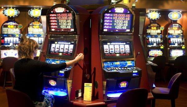 Katsjing: vaste bezoeker Holland Casino Utrecht wint jackpot van 1,9 miljoen euro