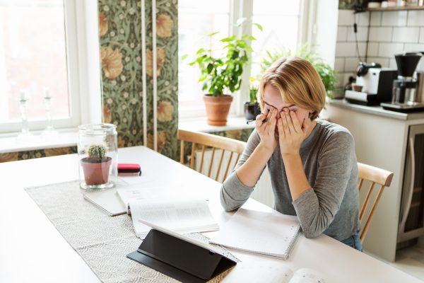 Studenten met studieschuld hebben vaker psychische problemen dan niet-leners