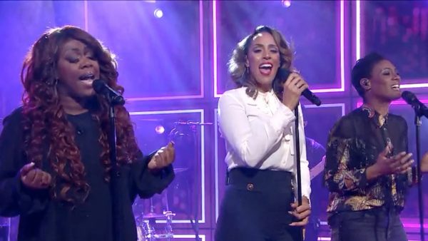 Ladies of Soul laten het 'RTL Late Night' publiek proeven van hun 'soul vibes'
