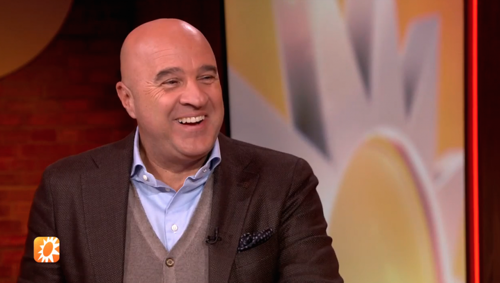 John van den Heuvel weer terug in de studio van 'RTL Boulevard' - LINDA.nl