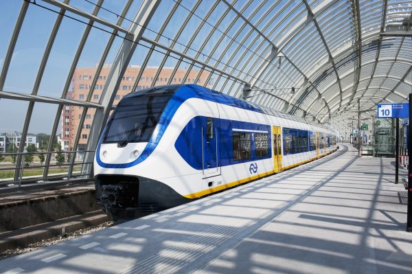 Nieuwe Sprinter van NS heeft kuren: veel storingen en treinen vallen stil