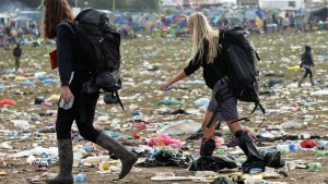 Thumbnail voor Muziekfestival Glastonbury doet plastic flesjes in de ban: 'Stap in juiste richting'