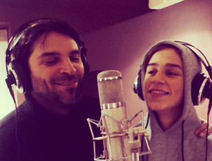 Ontroerend duo: Xander de Buisonjé en zoon Sem (16) delen duet op Instagram