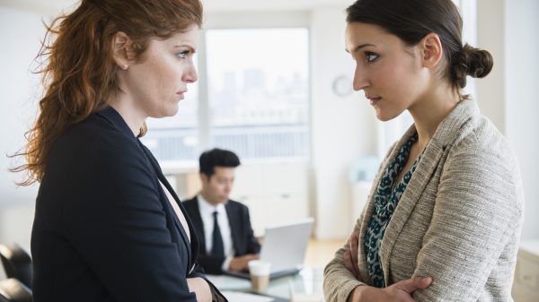 Collega's vijanden werkvloer strijd