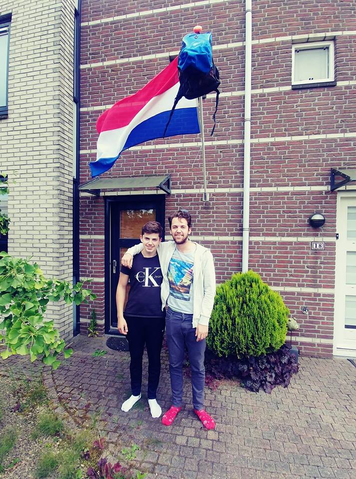 geslaagd eindexamen foto vlag