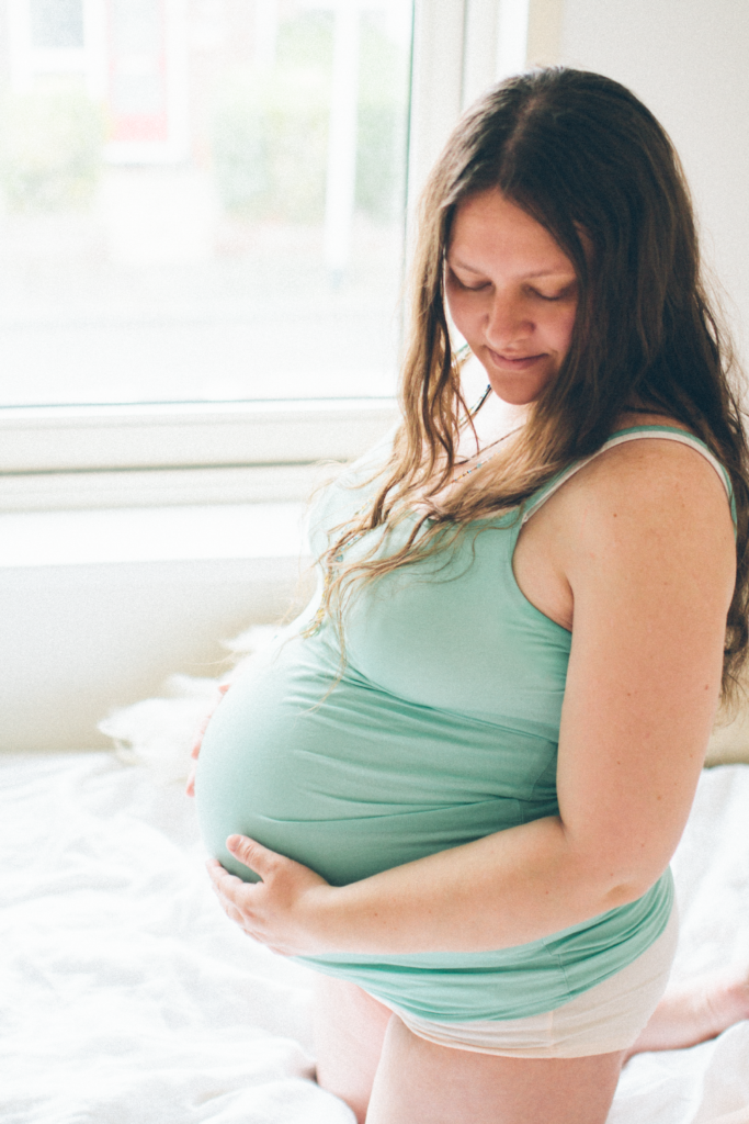 Jilke 37 weken zwanger, voor haar lotusgeboorte