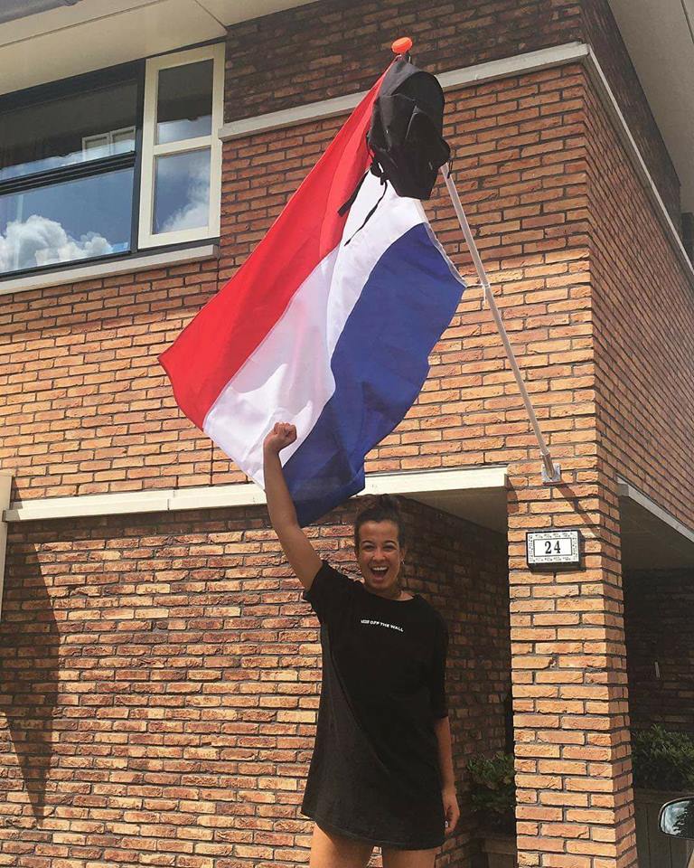 geslaagd eindexamen foto vlag