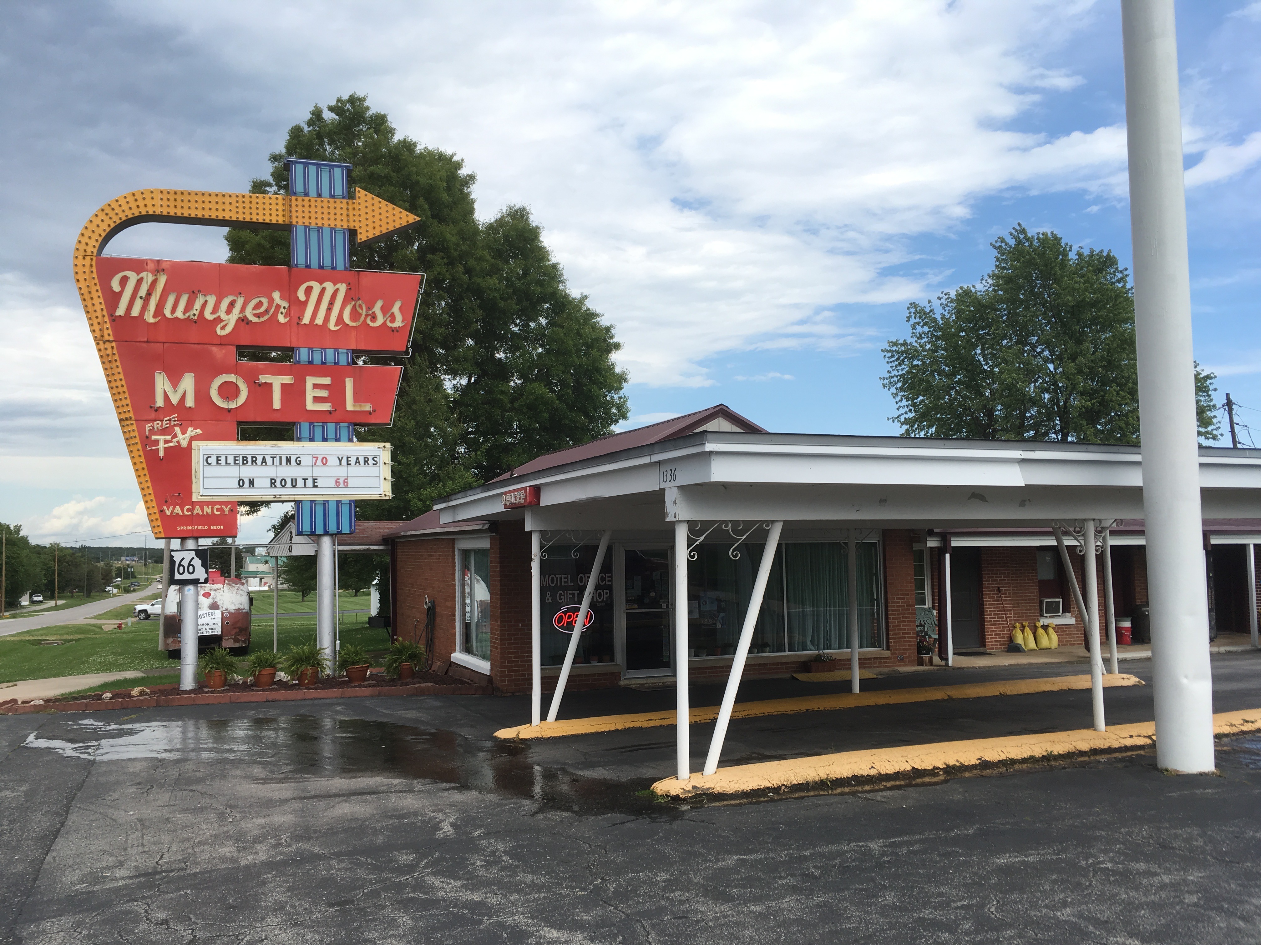 Munger-Moss motel