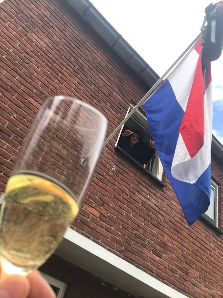 geslaagd eindexamen foto vlag