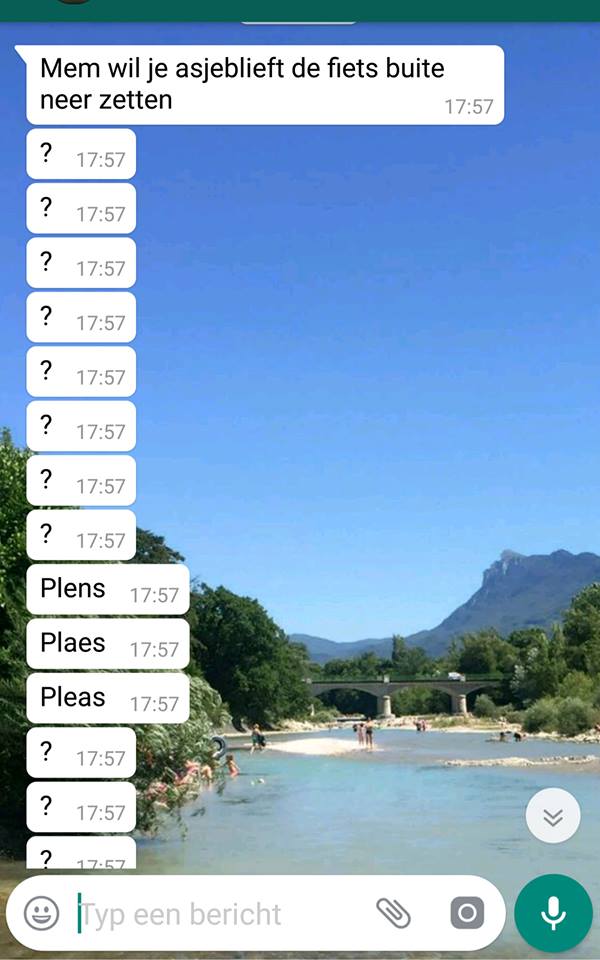 Thea de Vries whatsapp gesprek zoon dochter moeder