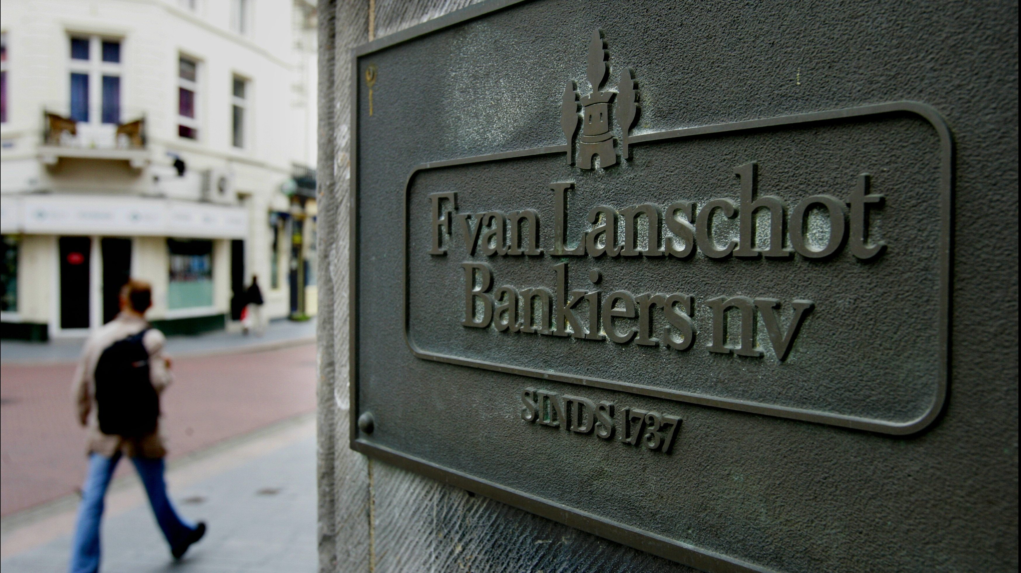 Van Lanschot loonsverhoging