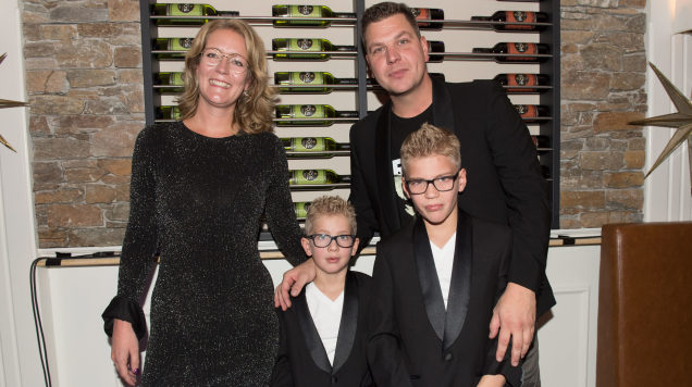 familie pos eigen serie