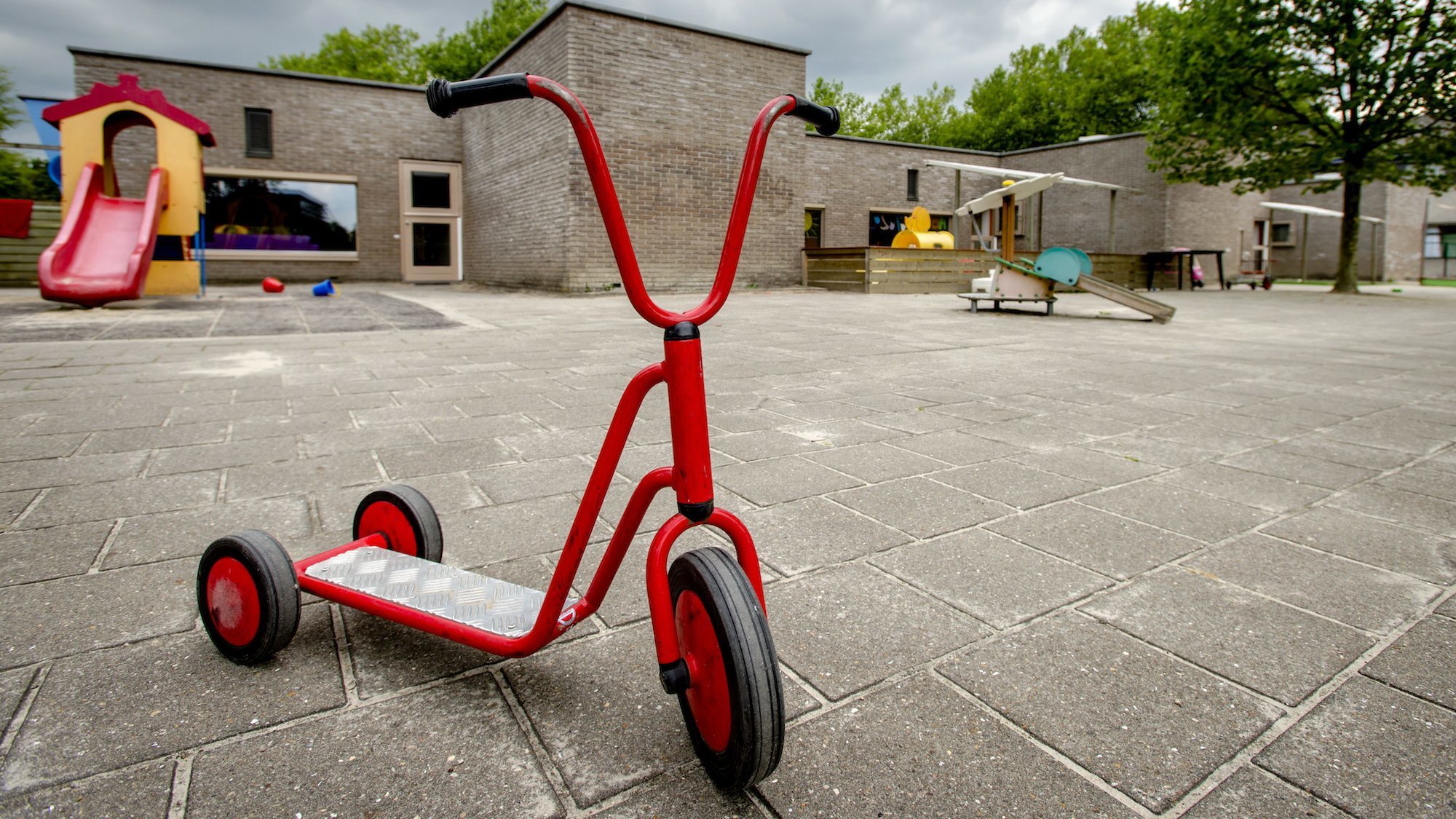 kinderdagverblijf striptease