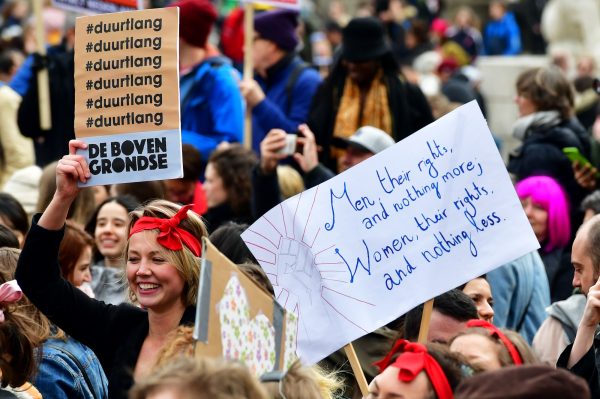 Women's March trekt door Amsterdam