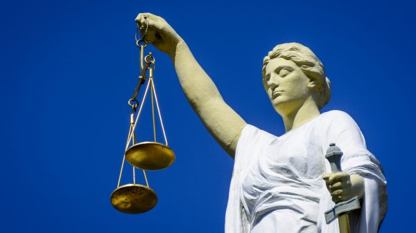 Nederland veroordeelt tot vier jaar cel in België voor mishandelen peuter