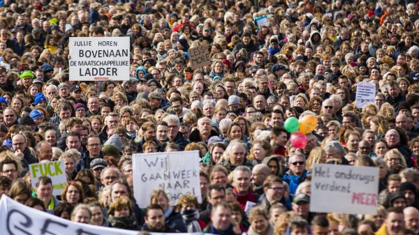 drukte bij de onderwijsstaking op het Malieveld