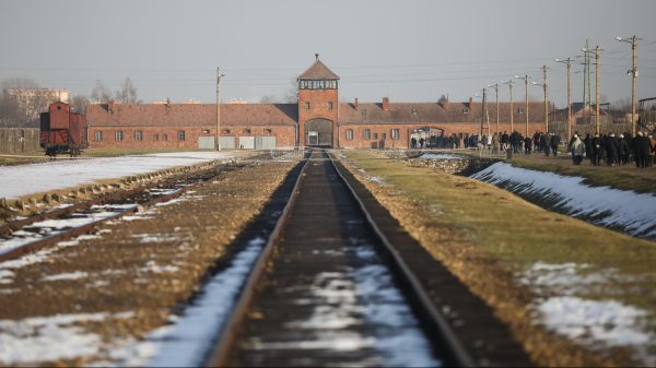 rails auschwitz