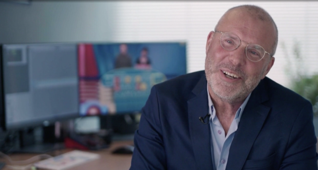 JP van 'Lingo' laat éindelijk zijn gezicht zien en zo ziet hij eruit LINDA.nl