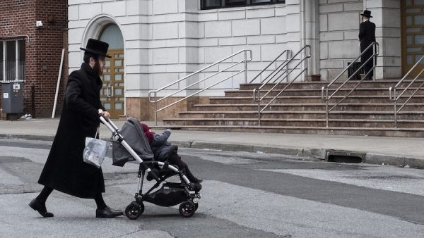 mazelen uitbraak new york, zonder vaccinatie krijg je een boete