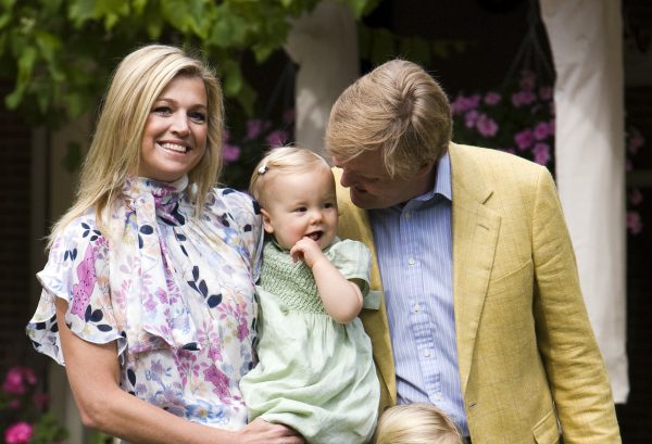 Prinses Ariane 1 jaar tijdens jaarlijkse fotoserie