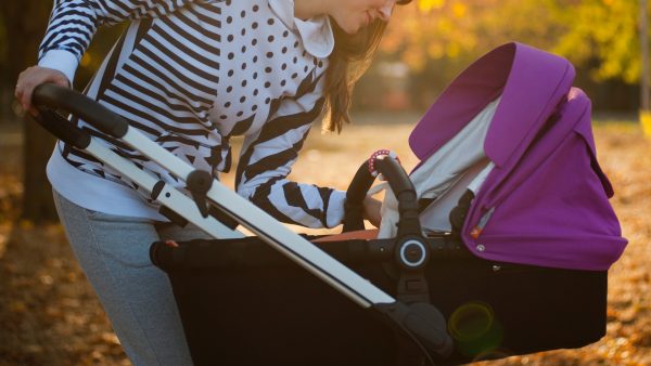 Kinderwagen nooit afdekken tips expert