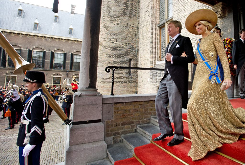 Vertrek Gouden Koets bij Ridderzaal