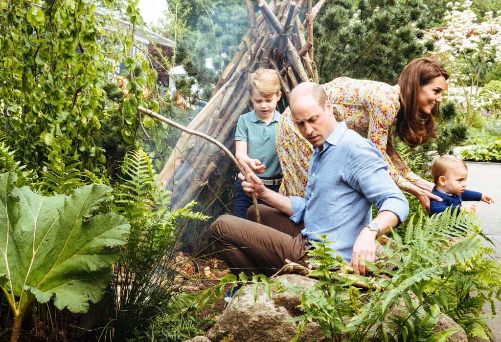 De Duke and Duchess of Cambridge familiefoto