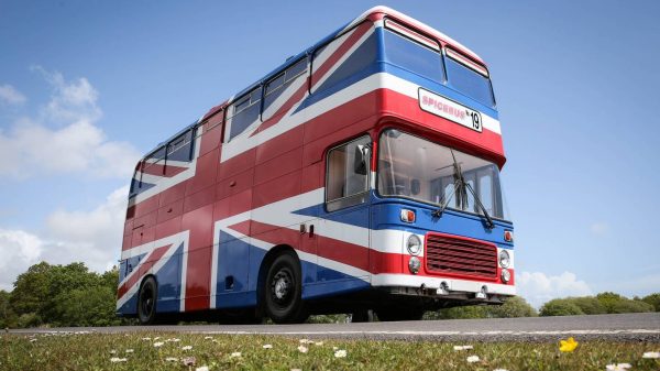 spice girls bus