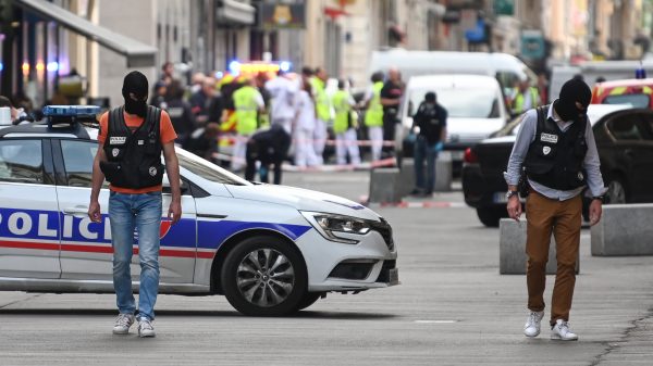 politie pakt verdachte aanslag met spijkerbom Lyon op