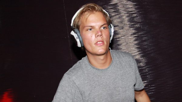 Nieuw album Avicii Tim Bergling uitgebracht jaar na overlijden juni 2019
