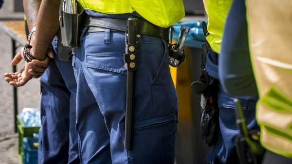 Hardhandige arrestatie met wapenstok