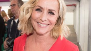 Thumbnail voor Binnenkijken bij Angela Groothuizen in het centrum van Amsterdam: 'Dit is de mooiste plek van de wereld'