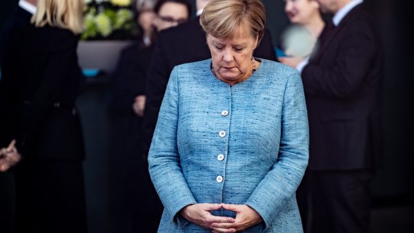 Merkel opnieuw trillend handen hittegolf
