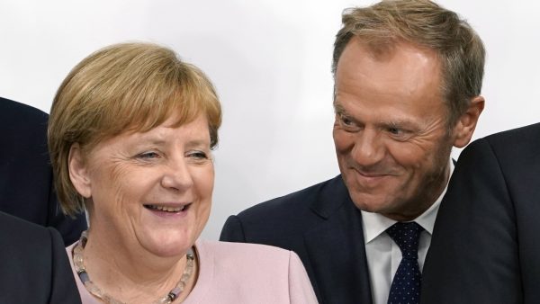 angela-merkel-trilaanval-beven-trillen