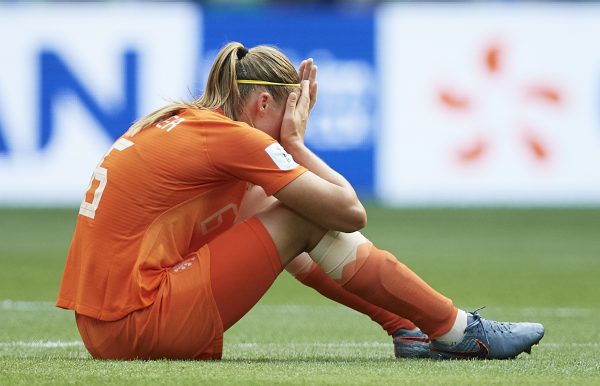 Strijdend ten onder: OranjeLeeuwinnen verliezen WK-finale met 2-0