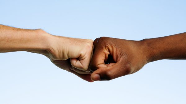 KPN zet vrouw op haar plek na racistische tweet