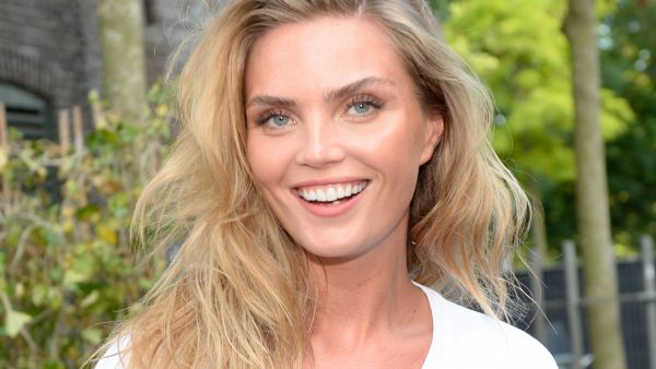 Kim Feenstra doet ode aan de vrouw
