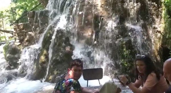 beeld lunchvideo waterval